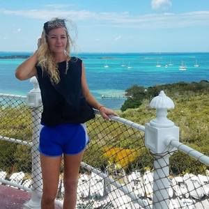 Meet your Posher, Polly